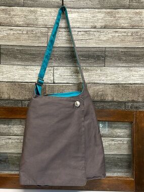 Speck A-Line Fabric Crossbody Shoulder Bag Gray Turquoise Lining